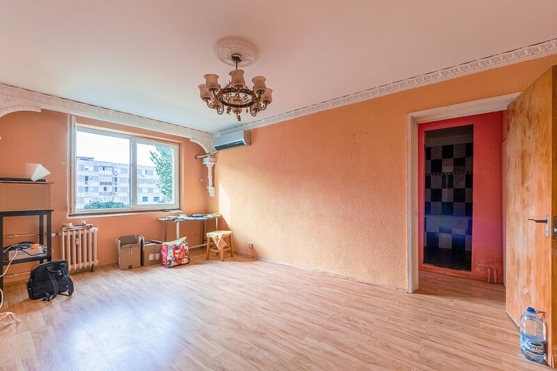 Piata Sudului, vizavi de spitalul Bagdasar